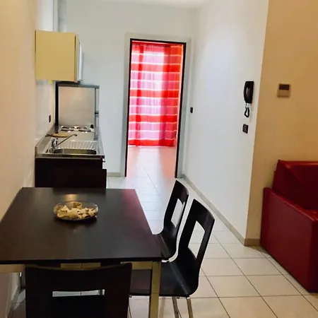 Domus شقة فندقية ريميني