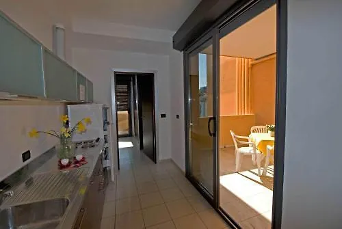 Domus 4* Rimini