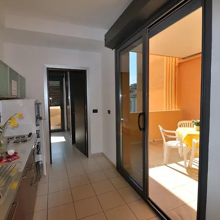 Domus Hotel apartamentowy Rimini