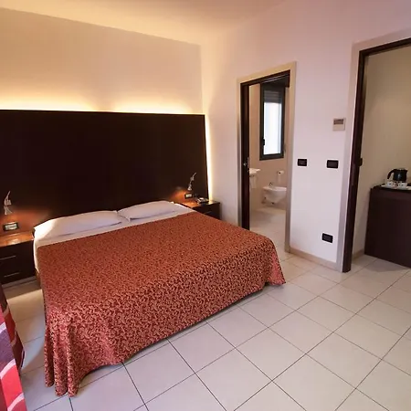 Residence Domus Aparthotel 4*