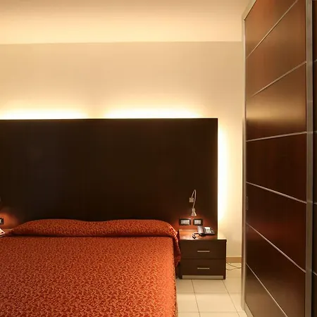 Aparthotel Residence Domus 4*