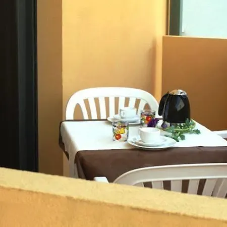 Aparthotel Residence Domus 4*