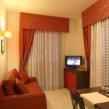 Residence Domus Aparthotel 4*