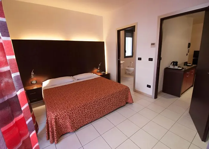 Residence Domus Aparthotel 4*