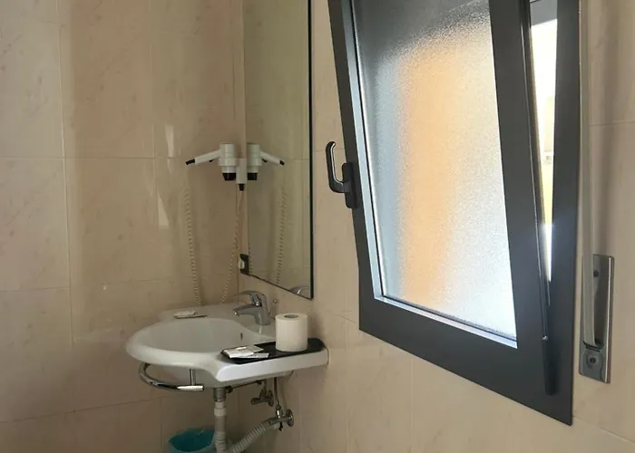 Domus מלון דירות