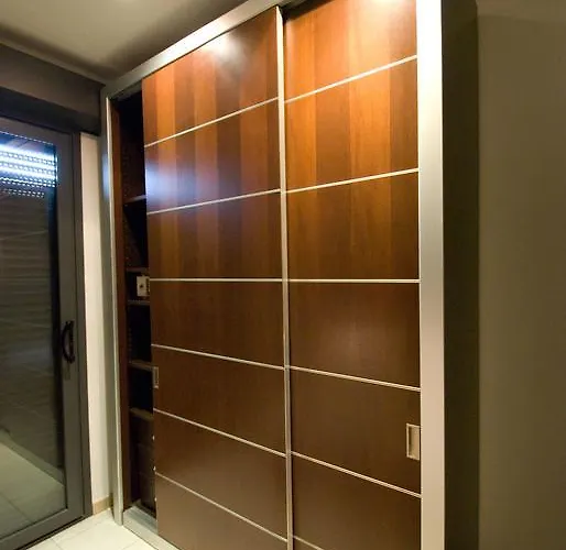 Domus 4* ريميني