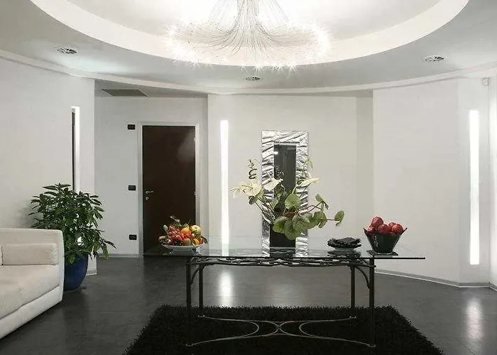 Domus מלון דירות