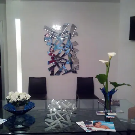 Residence Domus 4* Римини